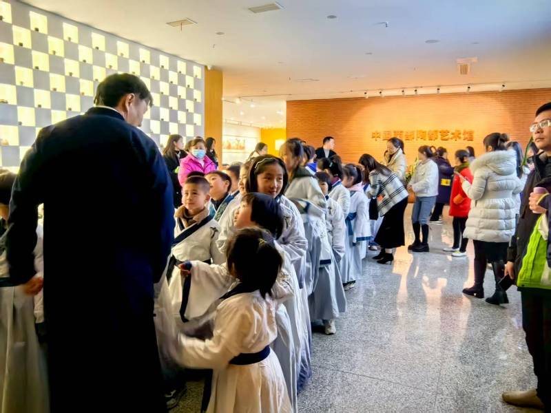 文化赋能：轮台县魔创文旅挖掘城市文化资源的实践探索